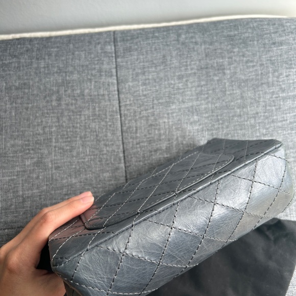 Authentic Chanel 2.55 Reissue mini grey - Picture 8 of 11